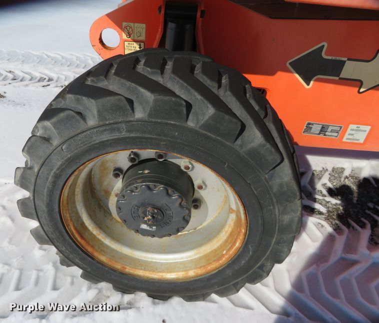 image for item DN7887 2008 JLG 800S  boom lift