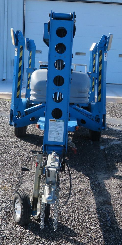 image for item DN7896 2003 Genie TMZ-50/30  boom lift