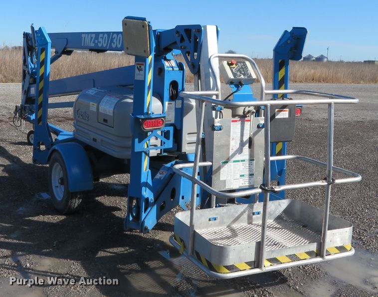 image for item DN7896 2003 Genie TMZ-50/30  boom lift