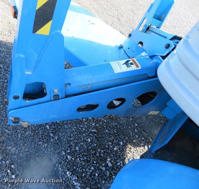 image for item DN7896 2003 Genie TMZ-50/30  boom lift