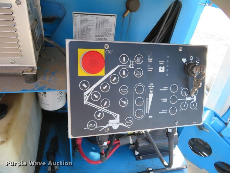 image for item DN7896 2003 Genie TMZ-50/30  boom lift