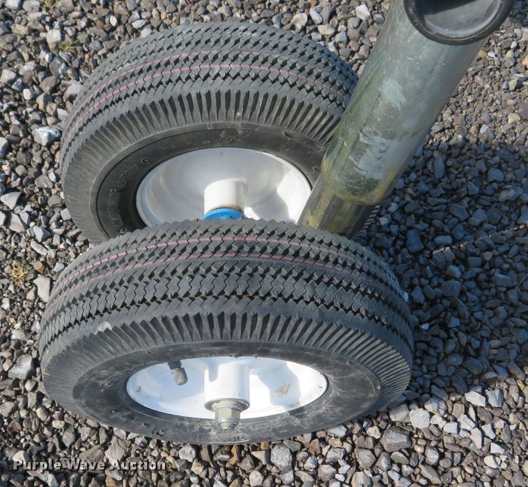 image for item DN7896 2003 Genie TMZ-50/30  boom lift