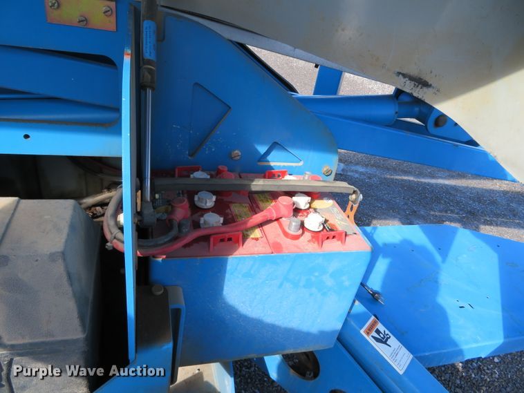 image for item DN7896 2003 Genie TMZ-50/30  boom lift