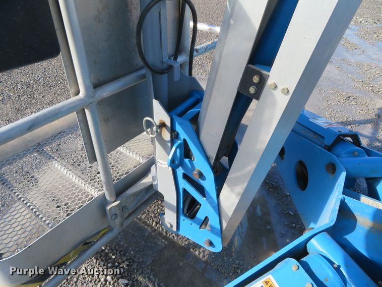 image for item DN7896 2003 Genie TMZ-50/30  boom lift