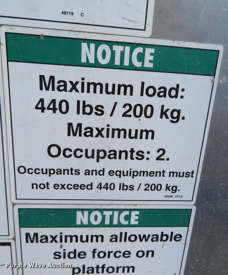 image for item DN7896 2003 Genie TMZ-50/30  boom lift