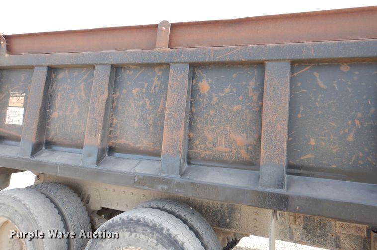 image for item DR0845 1998 International 4900  dump truck