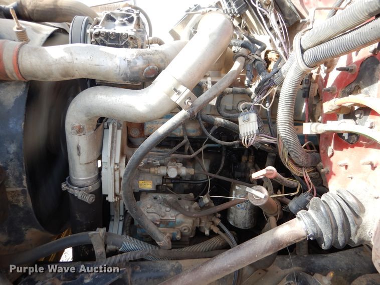 image for item DR0845 1998 International 4900  dump truck