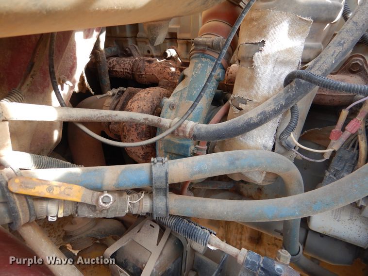 image for item DR0845 1998 International 4900  dump truck