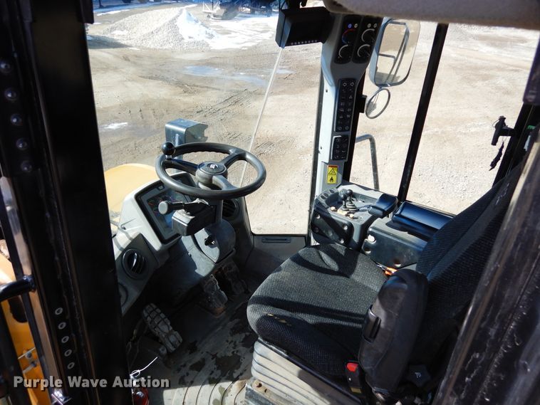 image for item DR1098 2013 Caterpillar 950K  wheel loader