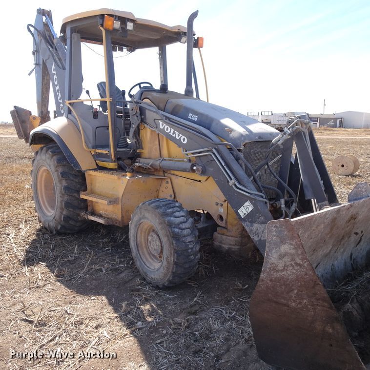 image for item GC9214 2012 Volvo BL60B  backhoe