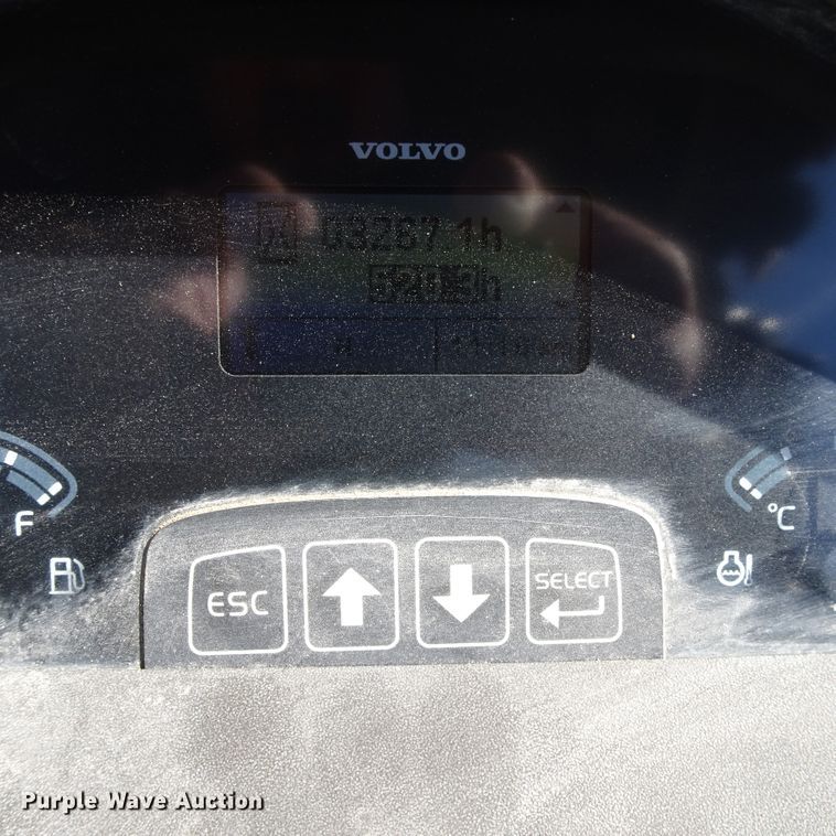 image for item GC9214 2012 Volvo BL60B  backhoe