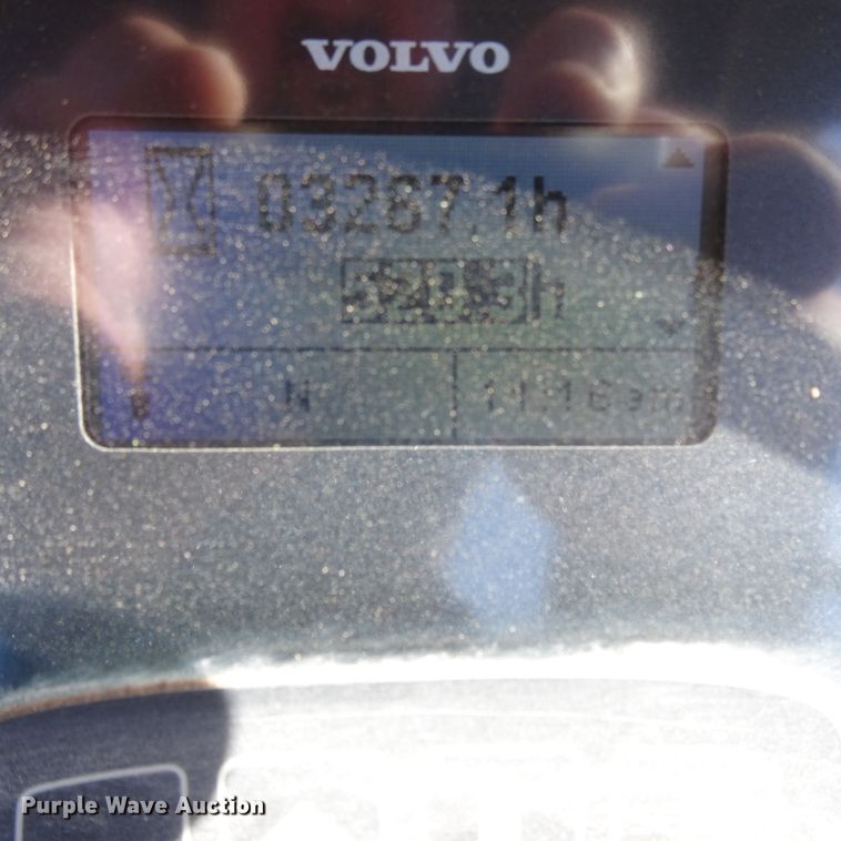 image for item GC9214 2012 Volvo BL60B  backhoe