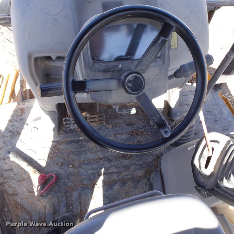 image for item GC9214 2012 Volvo BL60B  backhoe