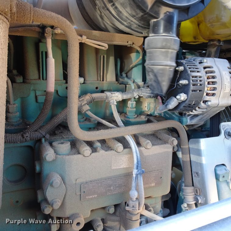 image for item GC9214 2012 Volvo BL60B  backhoe