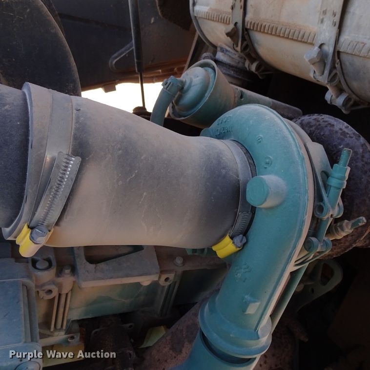 image for item GC9214 2012 Volvo BL60B  backhoe