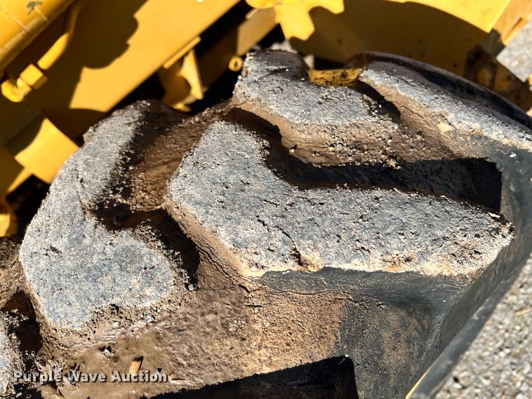 image for item ID9705 2006 Caterpillar 416D  landscape tractor