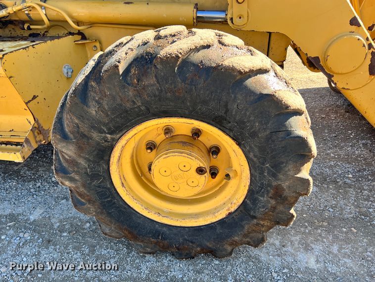 image for item ID9705 2006 Caterpillar 416D  landscape tractor