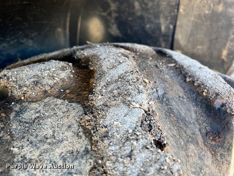 image for item ID9705 2006 Caterpillar 416D  landscape tractor