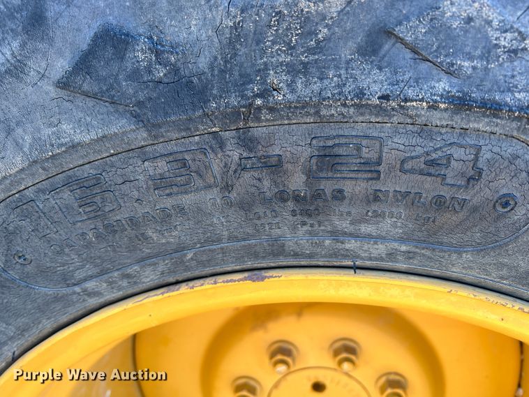 image for item ID9705 2006 Caterpillar 416D  landscape tractor