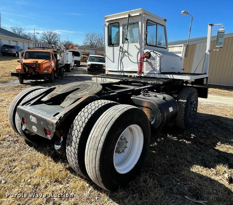 image for item IF9274 1985 Ottowa 0  yard truck