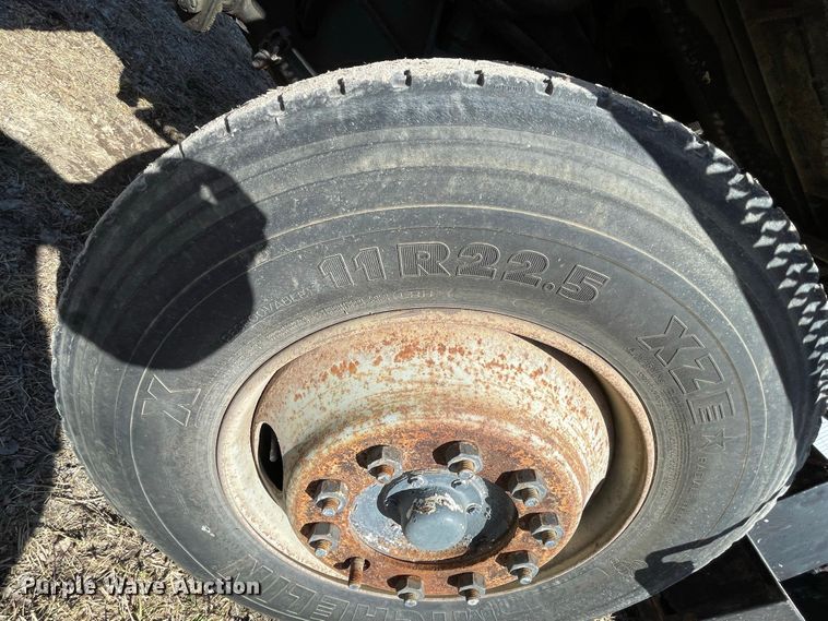 image for item IF9274 1985 Ottowa 0  yard truck