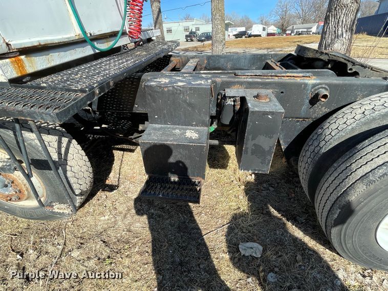 image for item IF9274 1985 Ottowa 0  yard truck