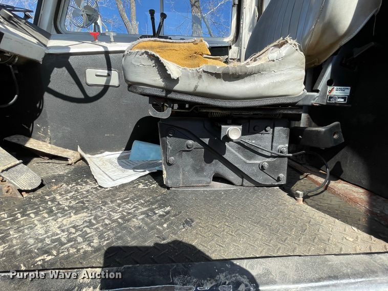 image for item IF9274 1985 Ottowa 0  yard truck