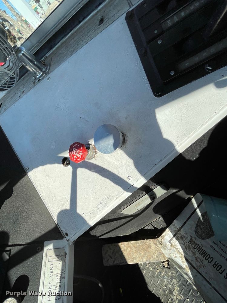 image for item IF9274 1985 Ottowa 0  yard truck