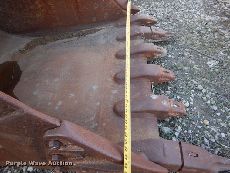 image for item IH9179 (2) excavator buckets