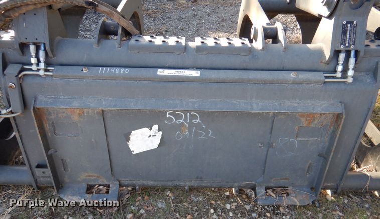 image for item IH9184 Bobcat 82"W skid steer grapple bucket