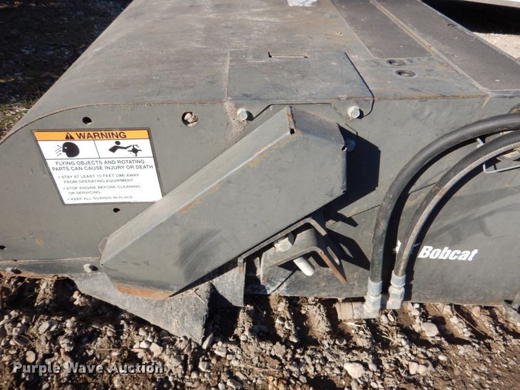 image for item IH9185 2014 Bobcat 72" W skid steer sweeper