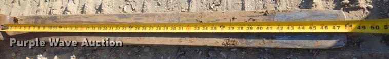 image for item IH9187 John Deere skid steer forks