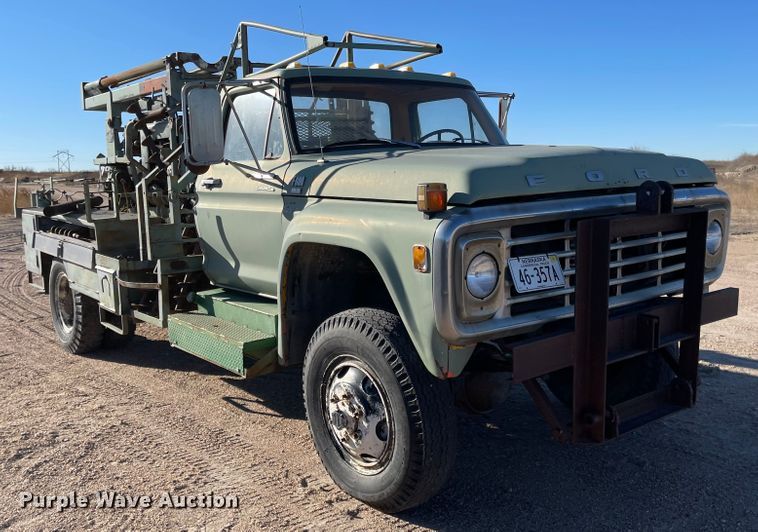 image for item IJ9578 1979 Ford F600  drilling rig truck
