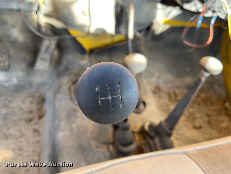 image for item IJ9578 1979 Ford F600  drilling rig truck