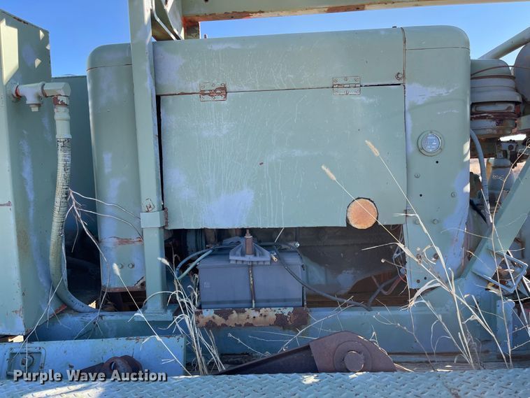 image for item IJ9578 1979 Ford F600  drilling rig truck