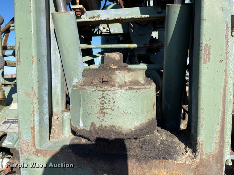 image for item IJ9578 1979 Ford F600  drilling rig truck