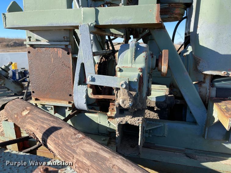 image for item IJ9578 1979 Ford F600  drilling rig truck