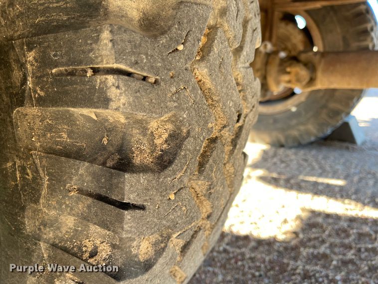 image for item IJ9578 1979 Ford F600  drilling rig truck