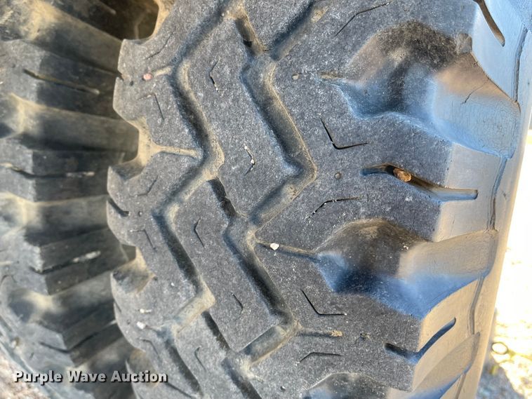 image for item IJ9578 1979 Ford F600  drilling rig truck