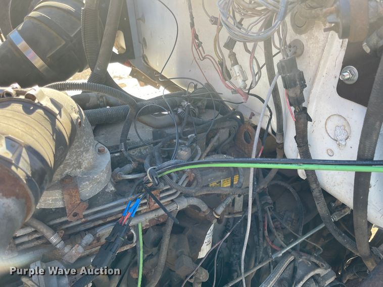 image for item IJ9660 1997 Ford LT8000  dump truck