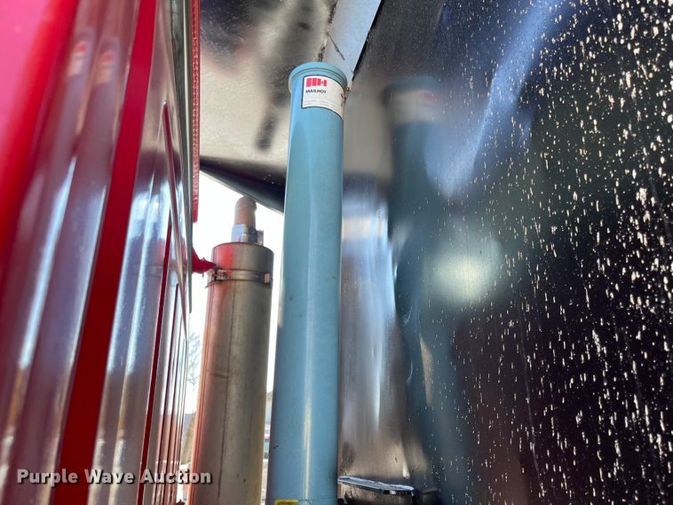 image for item IJ9660 1997 Ford LT8000  dump truck