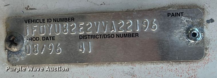 image for item IJ9660 1997 Ford LT8000  dump truck