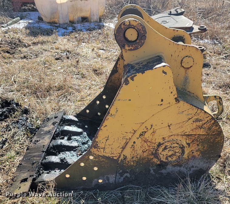 image for item IM9268 Excavator attachments