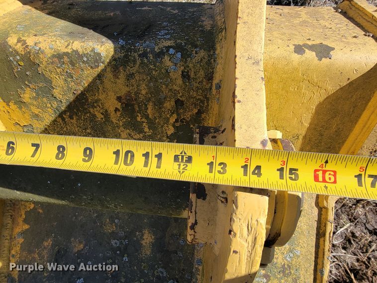 image for item IM9268 Excavator attachments