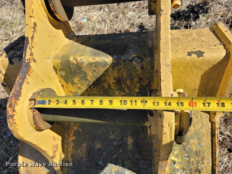 image for item IM9268 Excavator attachments