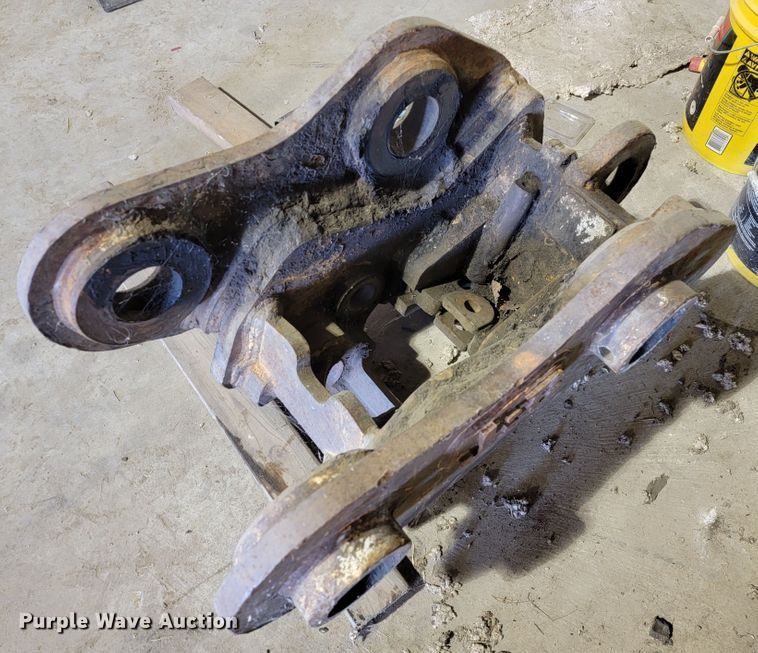 image for item IM9268 Excavator attachments