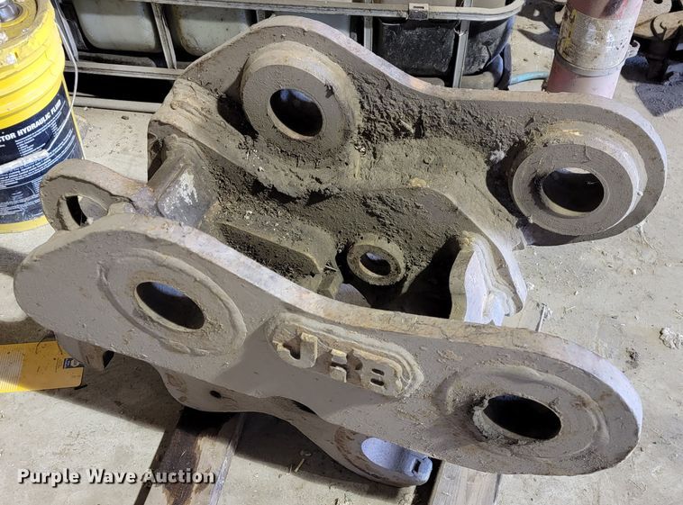 image for item IM9268 Excavator attachments