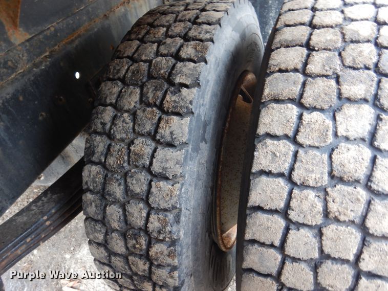 image for item IM9752 1994 Kenworth K300  dump flatbed truck