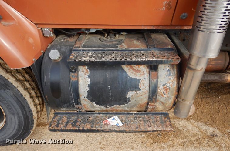 image for item IM9754 2010 International 7300  refuse truck