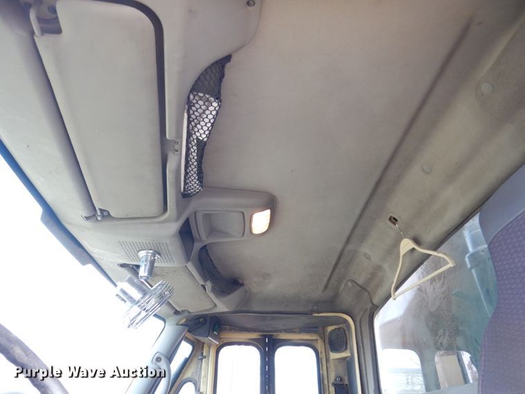 image for item IM9754 2010 International 7300  refuse truck